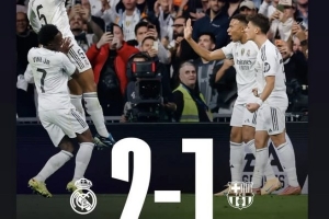 巴斯克斯晒照庆祝老东家皇马国家德比击败巴萨：完美的周日❤️