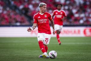 记录报：本菲卡预计将在对通德拉的比赛轮换，普雷斯蒂亚尼或首发