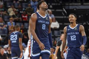 美记：灰熊有望凭借莫兰特+JJJ+科沃德稳住阵脚 等待伤员回归