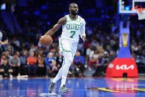 为何只穿一边袖子？杰伦-布朗：这个赛季想换一下自己的气场