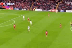 大马丁送礼！萨拉赫连场破门，利物浦1-0领先维拉