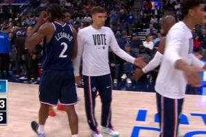 顶不住！快船第三节失误连连 单节净负热火13分